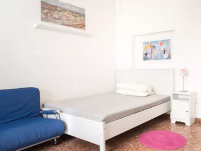 Large Room near LUISS Via Salaria – Rome