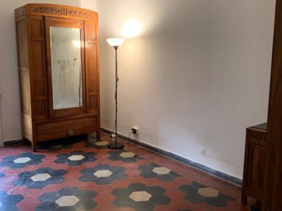 Affittasi a Roma 1 Stanza Singola in appartamento arredato composto da 3 camere, cucina abitabile,1 bagno, , parquet,. Stanza Luminosa. 4 piano con ascensore. A 500 metri da Univ. La Sapienza Zona tranquilla e silenziosa ben servita da Mezzi Pubblici e Negozi. Disponibile da 01/09/2020. Solo per studentesse non fumatrici