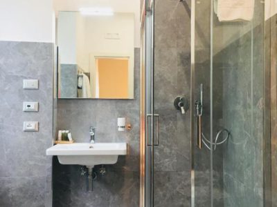 CAMERA MATRIMONIALE CON BAGNO PRIVATO – ZONA PRATI ROMA