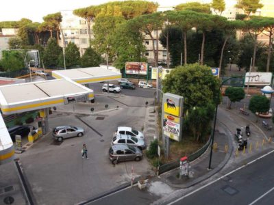 Affitto Napoli Rione Alto zona ospedaliera camera ammobiliata in bilocale