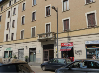 Milano Affitto Taverna con bagno privato (in loft)