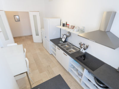 Residenza Savoia – PER LAVORATORI – Camera grande con bagno condiviso