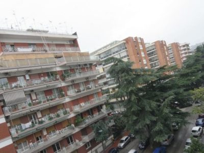 Stanza singola a studentessa fuori sede € 350